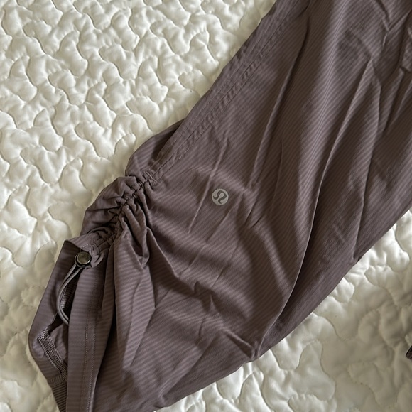 Dance Studio Mid-Rise Cropped Pant - Picture 6 of 6